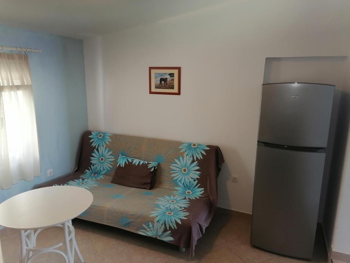 ניקיטי Porto Almira Beachfront House מראה חיצוני תמונה